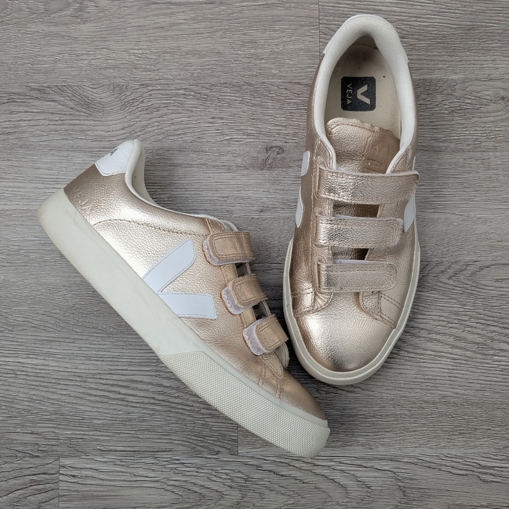 Veja Recife Leather Platine White 40